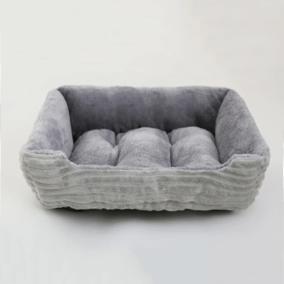 Basket-shaped bed for light gray dogs and cats